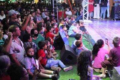  Natal de Laranjeiras: abertura reÃºne famÃ­lias laranjeirenses na PraÃ§a Nogueira do Amaral